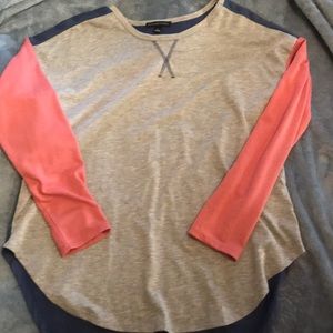 Lightweight/ 3/4 length sleeve top